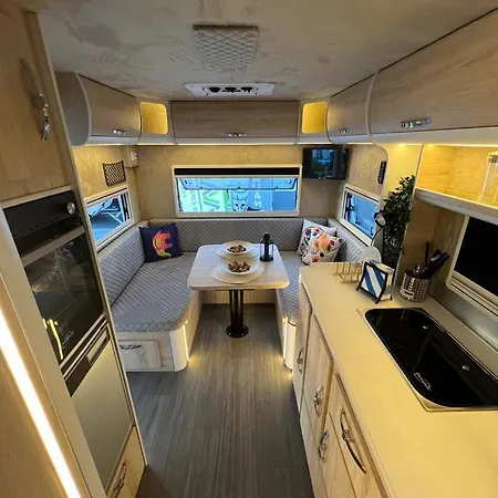 Renka Holidays And Caravans *