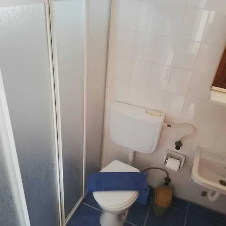 Renka Holidays And Caravans Hotel